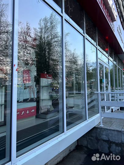 Чистка бассейна/Уборка/Мойка окон/Химчистка