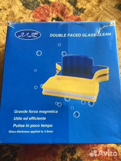 Магнитная щетка для мытья окон