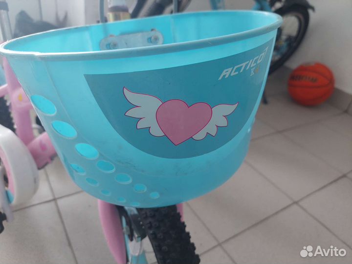 Велосипед с колесиками