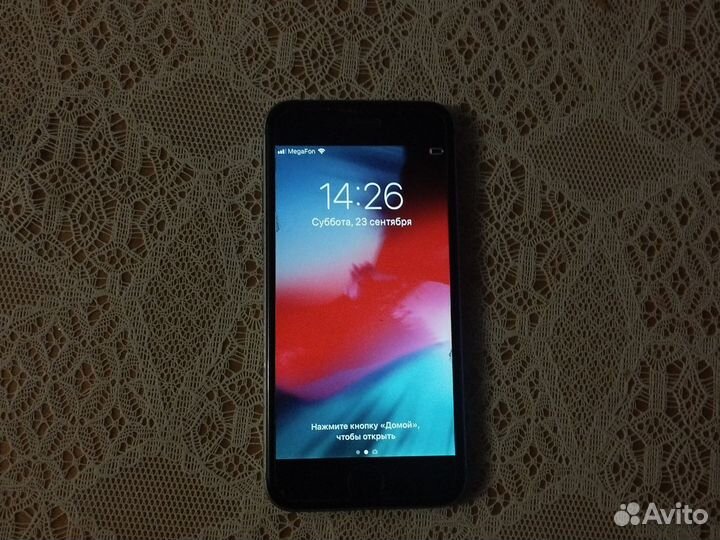 Телефон iPhone 6