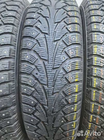 Hankook Winter I'Pike 215/65 R17 98T