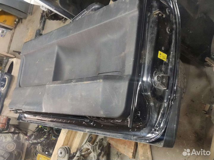 Обшивка двери багажника Freelander