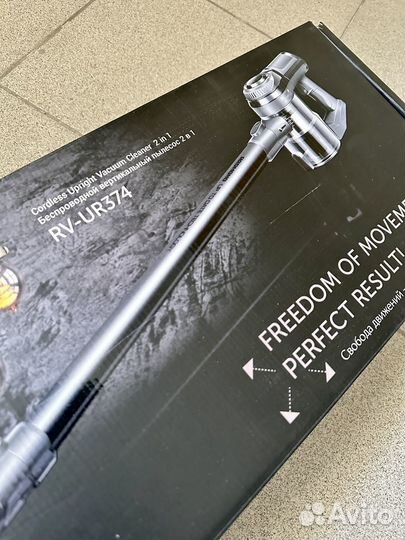 Новый беспроводной ручной пылесос redmond RV-UR374