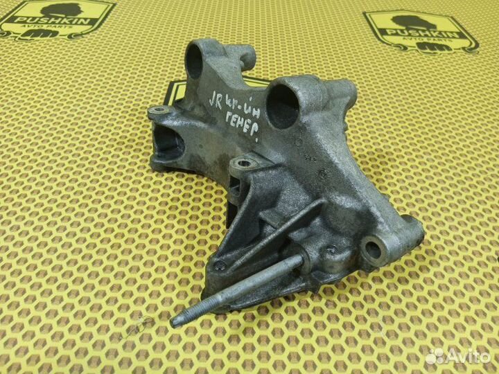 Кронштейн генератора Renault Espace JR R9M 2017