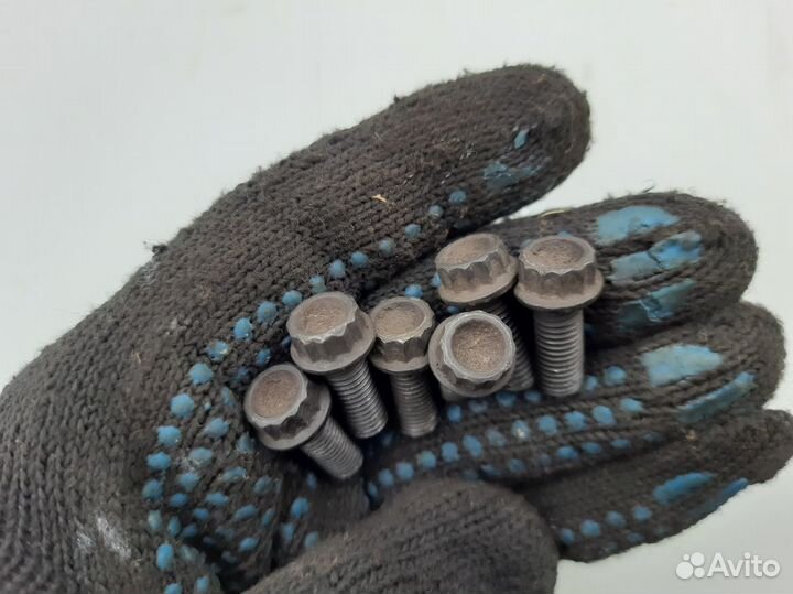 Болты корзины сцепления Volkswagen Passat B3