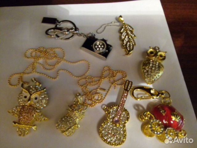 Флешки подарочные (Новые) и обычные