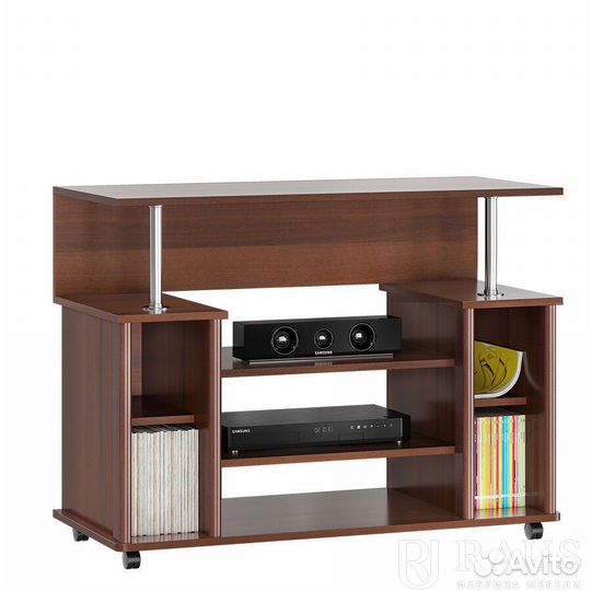 Янна Тумба под телевизор