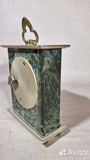 Настольные часы 