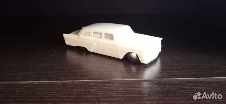 Модель автомобиля Чайка СССР