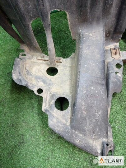 Подкрылок передний правый toyota vellfire