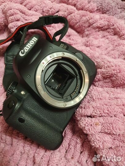 Зеркальный фотоаппарат canon 650d