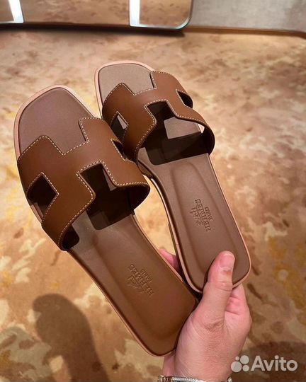 Тапки кожаные Hermes (36 размер)