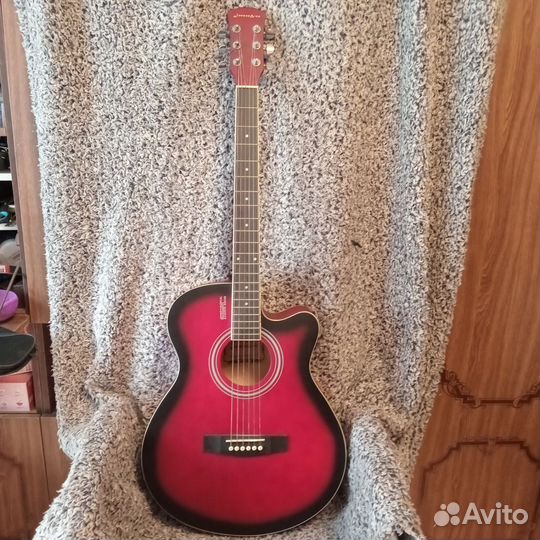 Акустическая гитара
