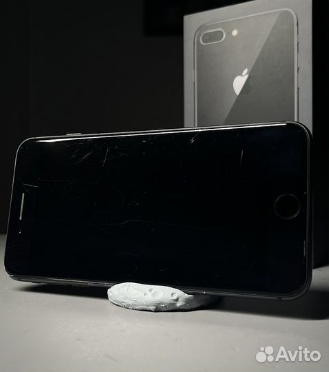 iPhone 8 Plus, 64 ГБ