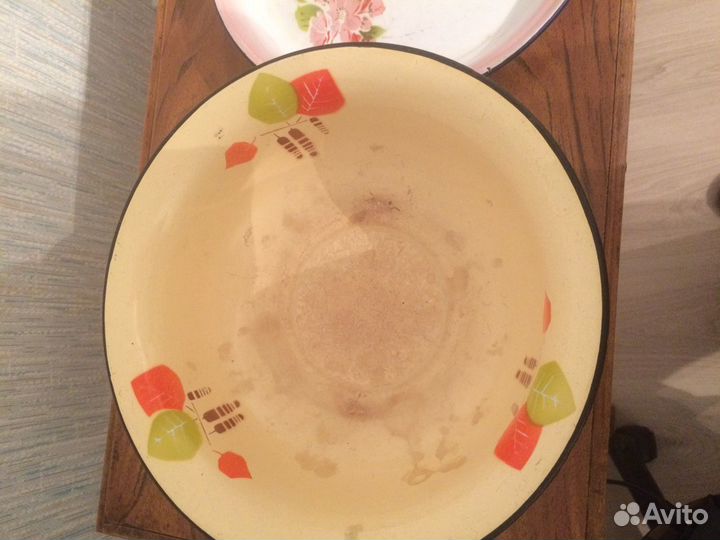 Эмалированное блюдо