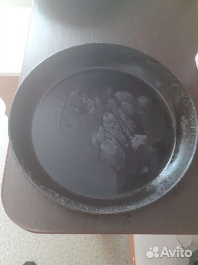 Сковороды чугунные
