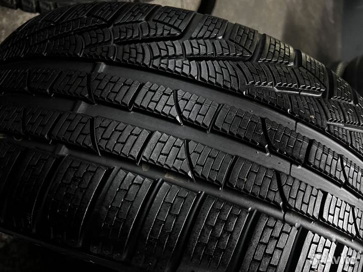 Pirelli Winter Sottozero Serie II 235/40 R19