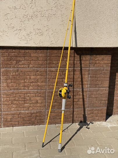 Спиннинг кастинговый 2,4м