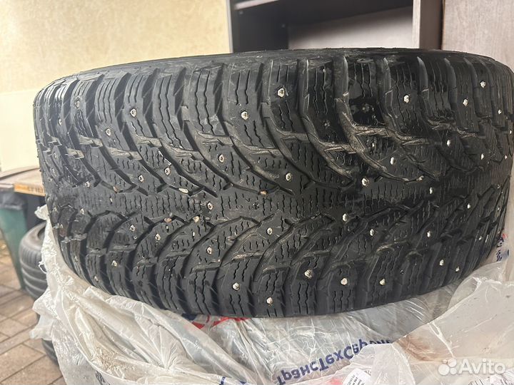 Nokian Tyres Hakkapeliitta 9 SUV 275/45 R20