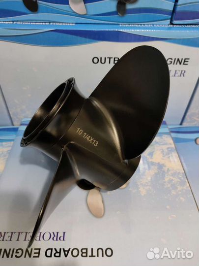 Винт на лодочный мотор Suzuki 30