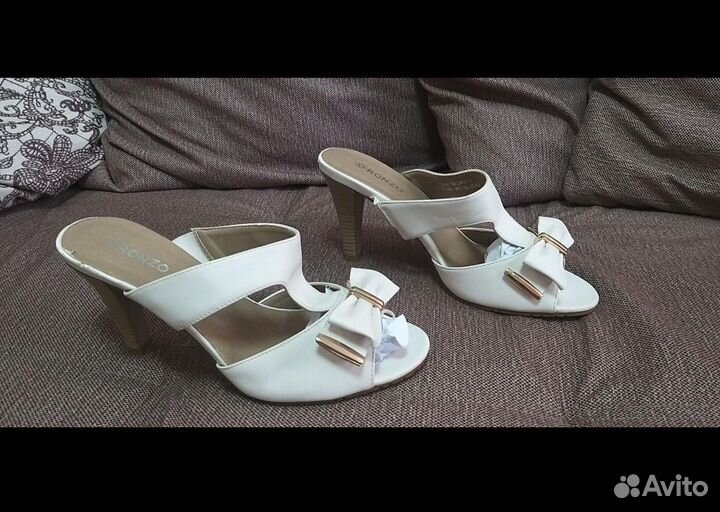 Босоножки женские