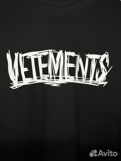 Футболка vetements