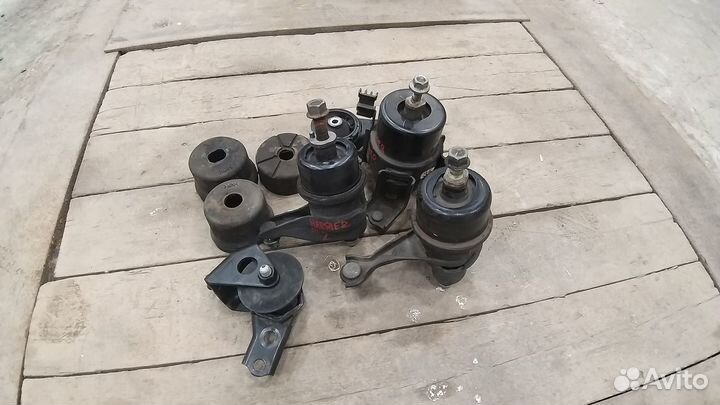 Подушка двигателя lexus rx 350