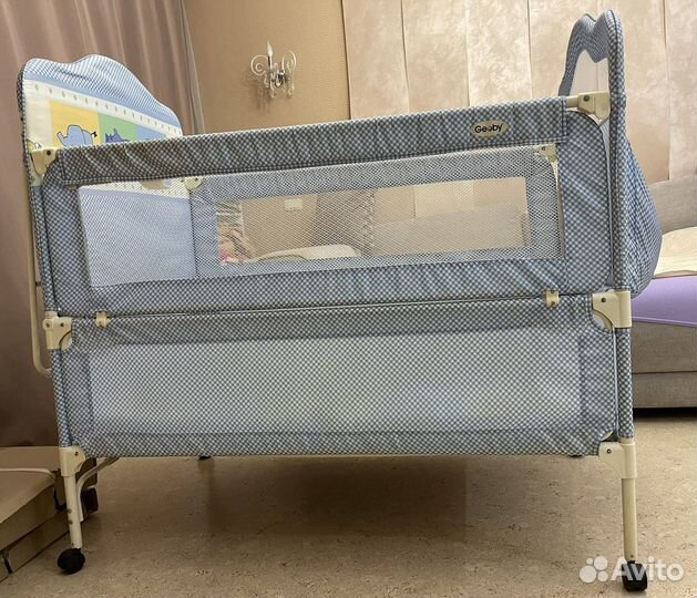 Детская кроватка Geoby