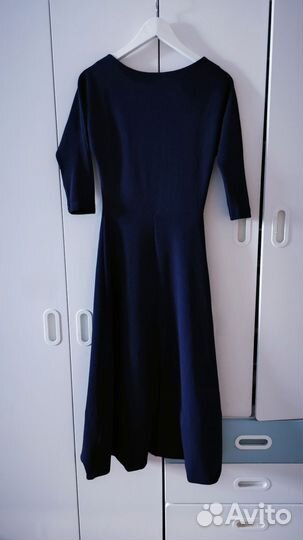 Платье женское длинное Laura Bettini 42 синее