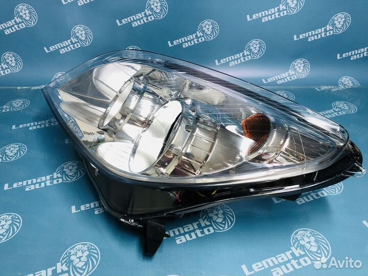 Фара левая Opel Astra H