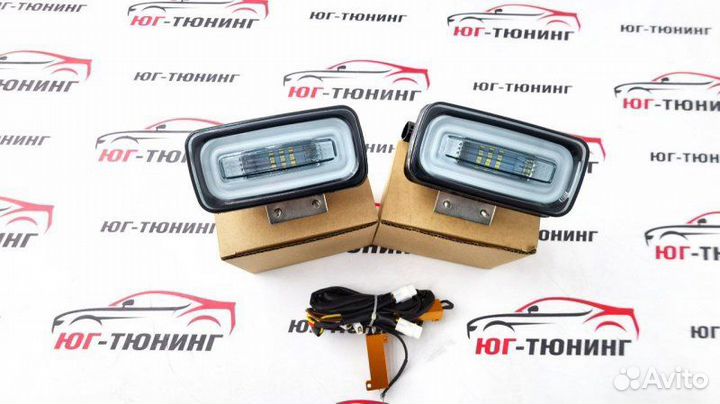 Противотуманки на Mercedes G-class серые в задний