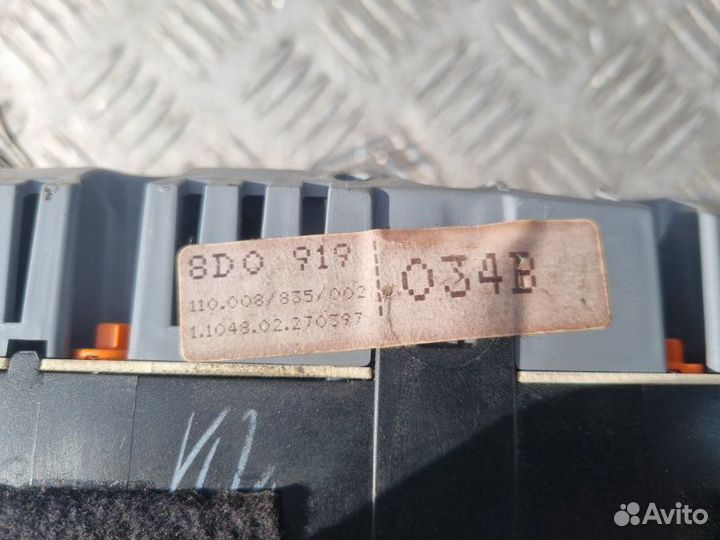 Панель приборов Audi A4