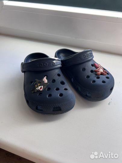 Crocs C8