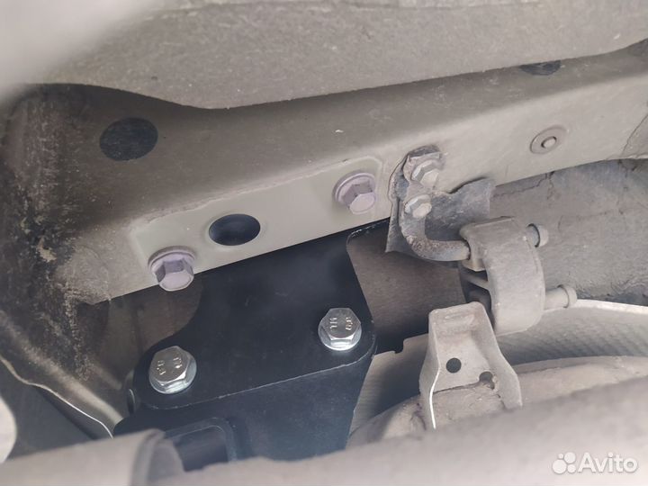 Фаркоп для Toyota RAV4 / Тойота рав 4 с 2019года