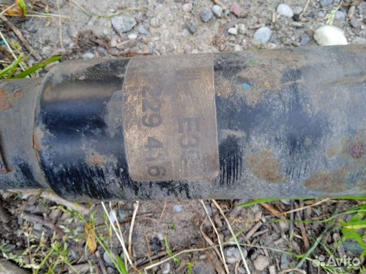 Бмв е39 кардан 2.8 МКПП