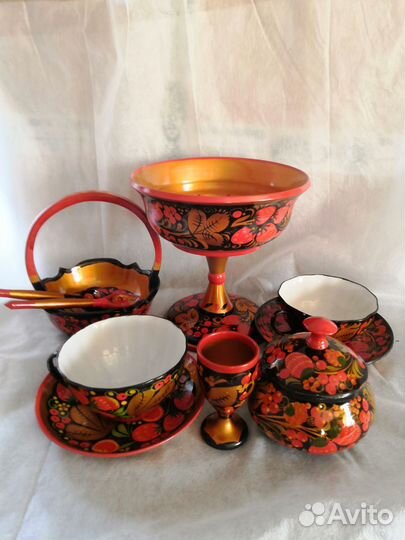 Набор посуды хохлома