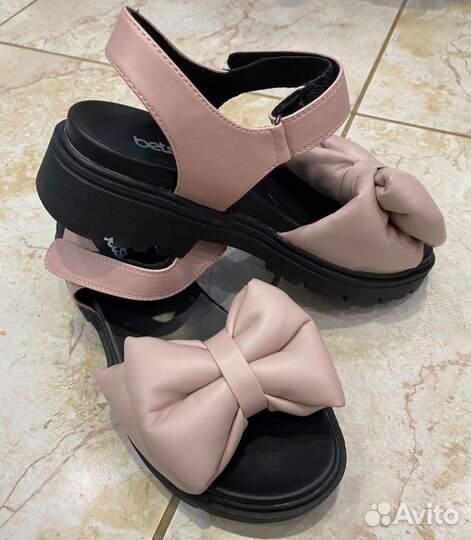 Босоножки новые