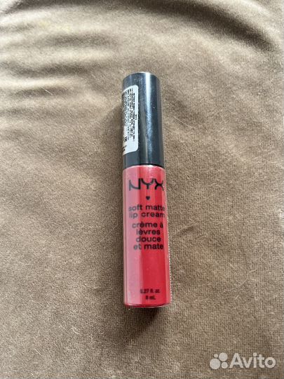 Матовая помада Nyx