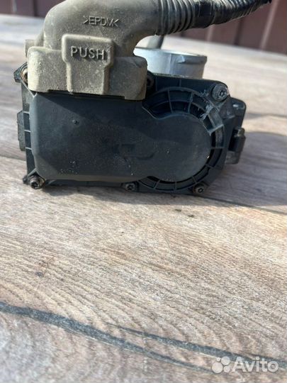 Дроссельная заслонка Honda Civic 4D 1.8 2006