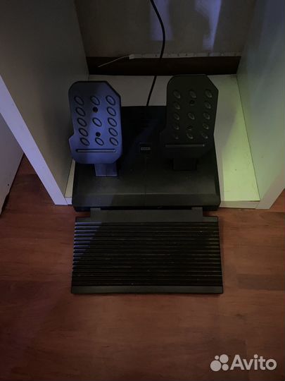 Игровой руль с педалями для ps4