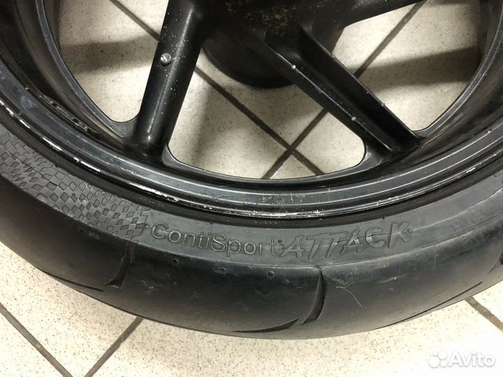 Заднее колесо Honda VTR 1000 sp-1