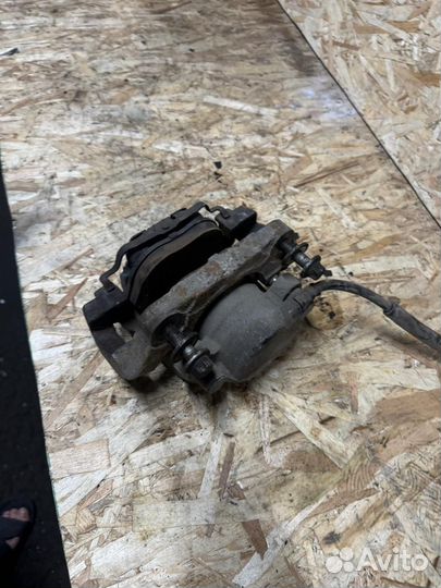 Суппорт тормозной передний правый Bmw X5 E70, 3411