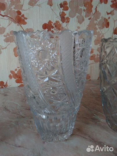 Хрустальные вазы.салатники и фужеры
