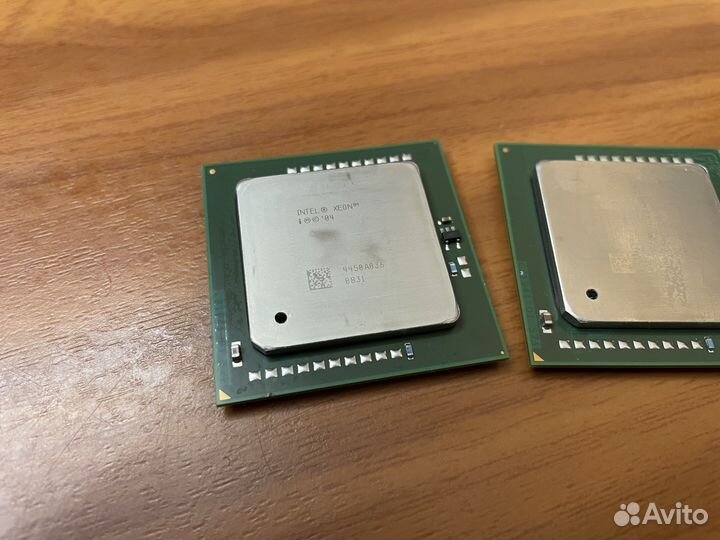 Процессор Intel Xeon 2800DP/1M/800