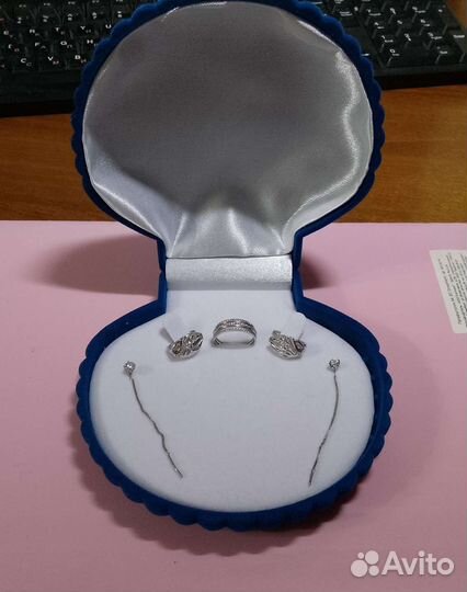 Шкатулка/футляр для ювелирных украшений