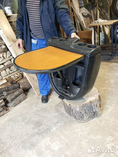 Столик в соболь