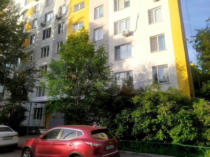 Комната 21,8 м² в 3-к., 2/9 эт.