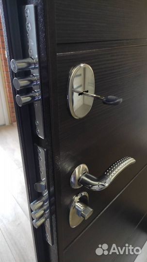 Дверь входная