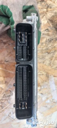 Блок управления двигателем эбу Skoda Octavia A5