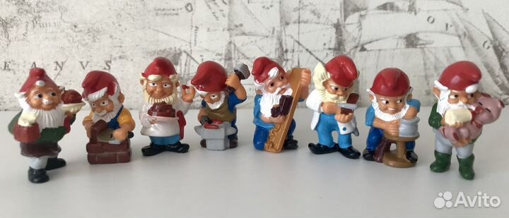 Гномы мастеровые из Kinder